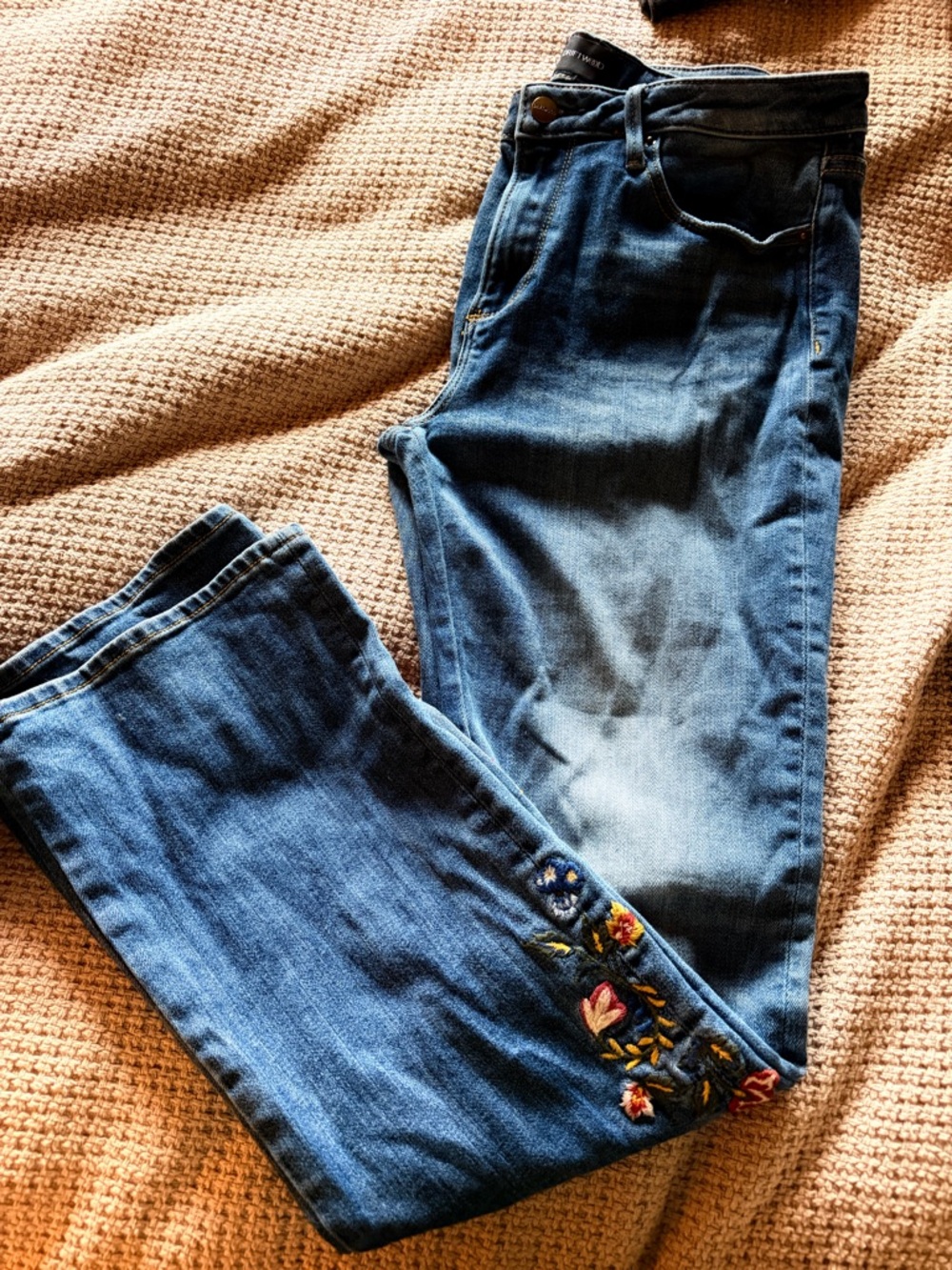 Driftwood Dark Blue Embroidered Floral Appliqué Jeans Denim Bootcut Flare - Picture 13 of 14